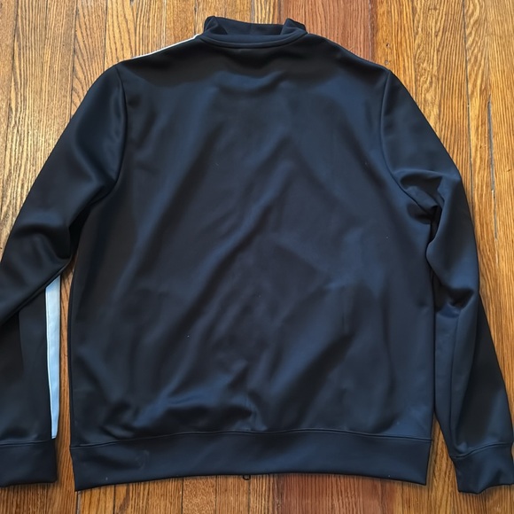 2011 Nike Basketball Jacket - Picture 9 of 11